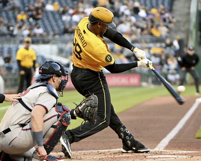 Pirates win 1st game under new skipper Don Kelly, topping Braves to snap 7-game skid